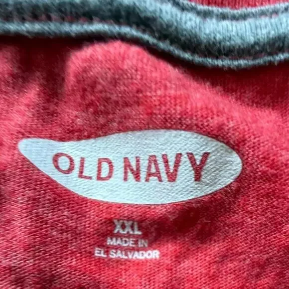 Old Navy Peanuts Snoopy Season’s Greetings Tee XXL - Picture 3 of 6